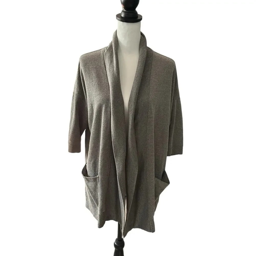 American Eagle Short Sleeve Cardigan XS - S Gray